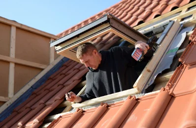 Pose de fenêtres de toit Velux à Sizun